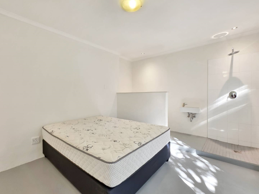 2 Bedroom Property for Sale in Gardens Western Cape